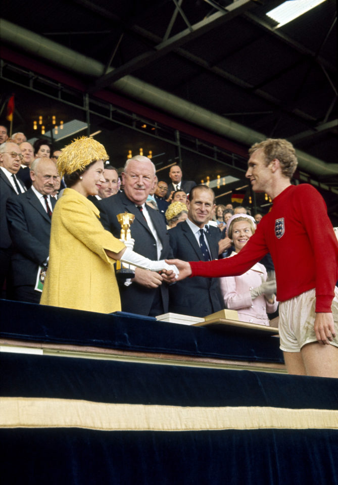 Bobby & The Queen
